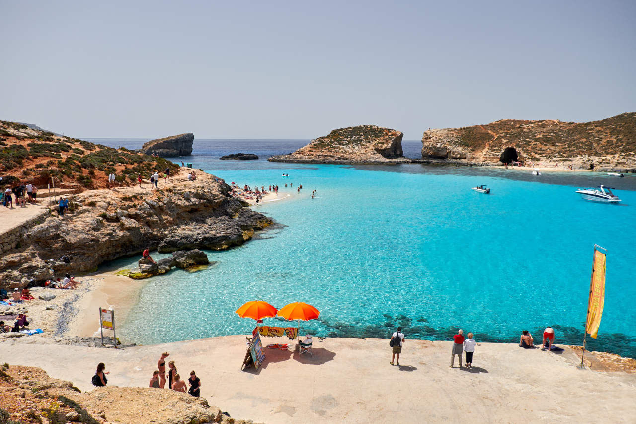Onde fica Malta? Conheça a ilha com as melhores praias da Europa!